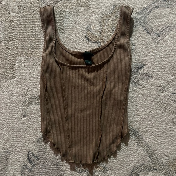 Crop top - Picture 1 of 1